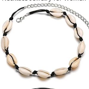 Brandy Melville Cowrie Natural Shell Necklace VSCO